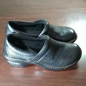 B.O.C Peggy Clogs Sz 8 NWOT